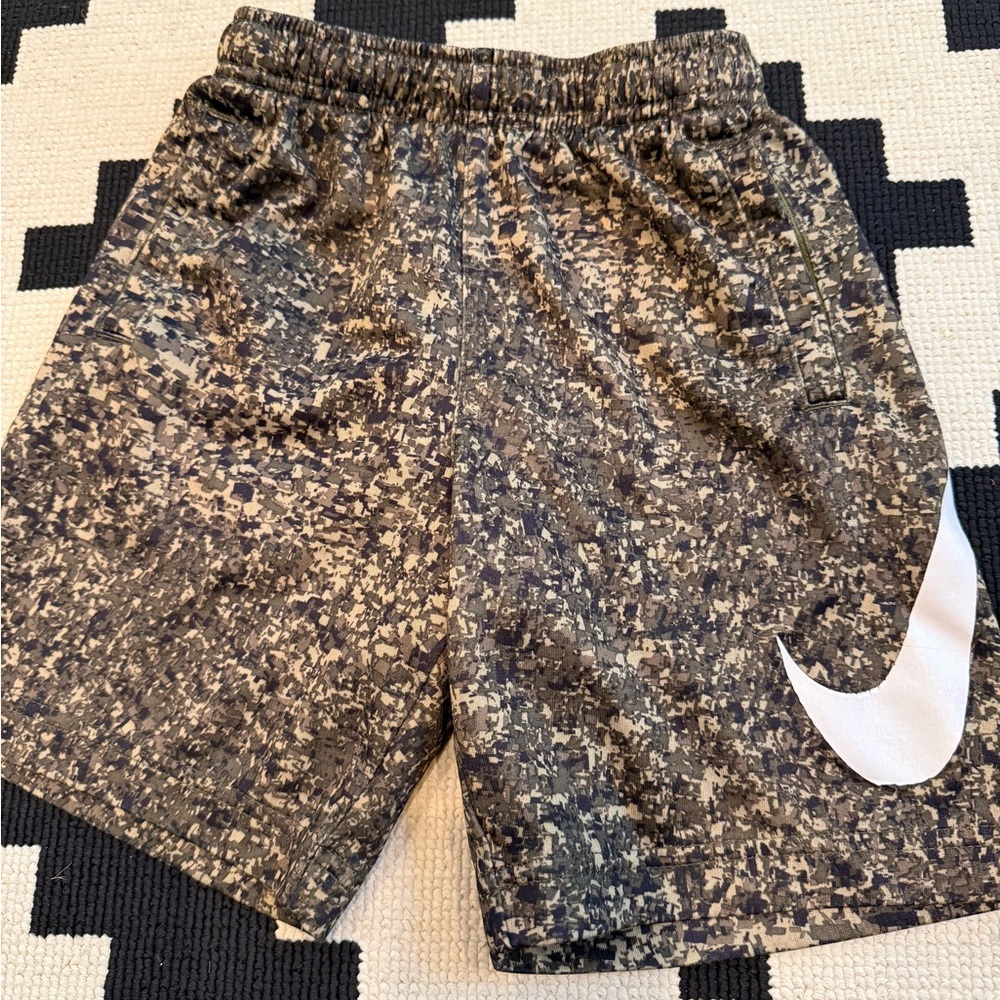 Camo green Nike shorts. Boys size 6. Great condition
